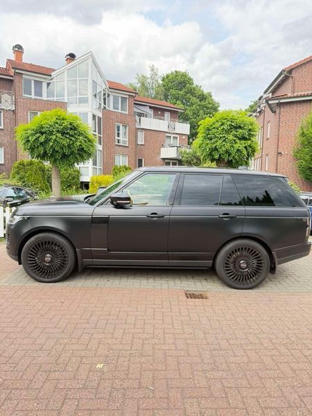 Кованые диски R22 Range Rover L460, L461 Sport, L405 Vossen UV-5 &mdash; чёрный глянец R2212 фото
